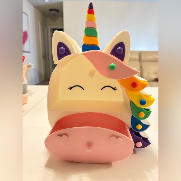 3D Printed Colorful Unicorn Jewelry Box. - Picture 10 of 12